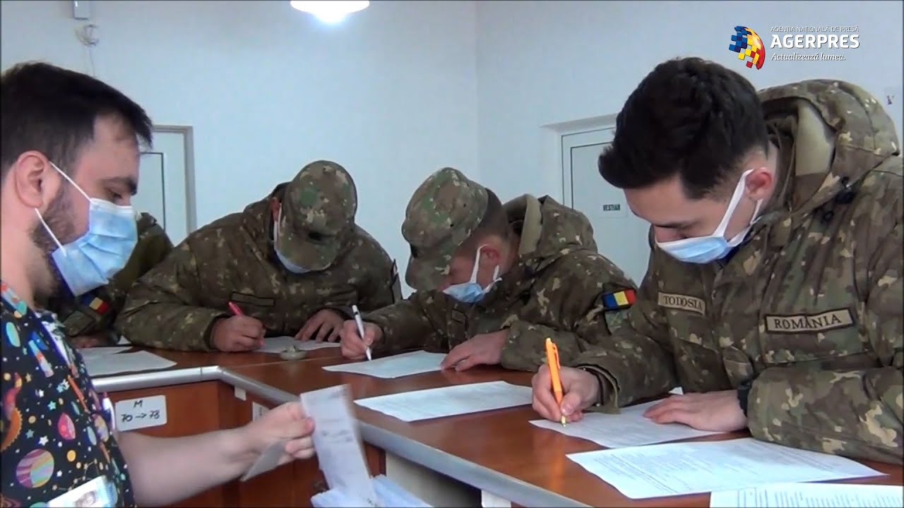 VIDEO SIBIUL AJUTĂ UCRAINA: Aplaudat la Untold şi Electric Castle, un militar donează sânge pentru răniţi