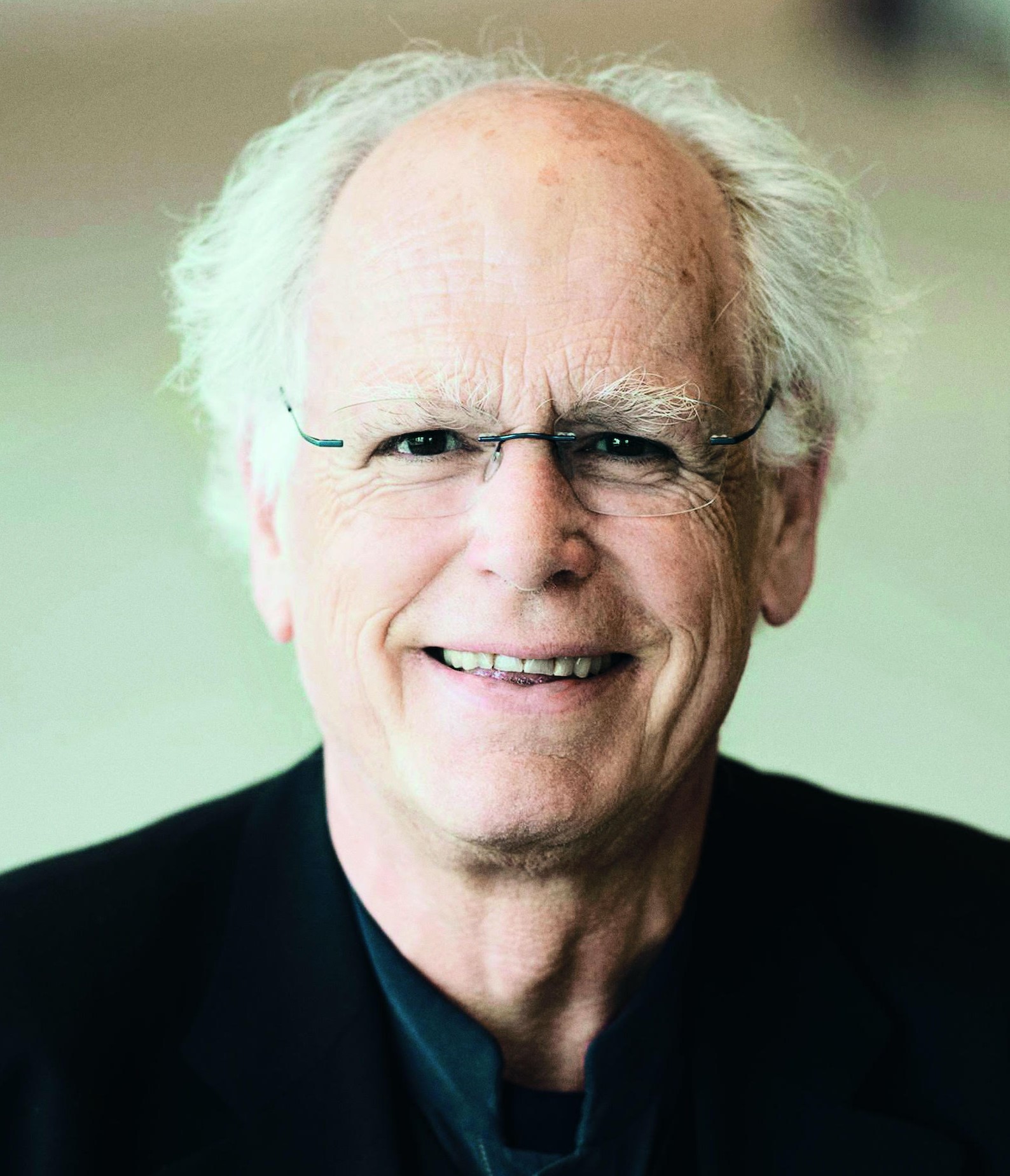 VIDEO FITS: Un sibian celebru în Germania, va primi o stea pe Aleea Celebrităţilor (P)