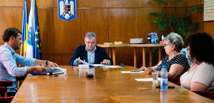 foto medias primar gheorghe roman semnare contract sursa primaria medias