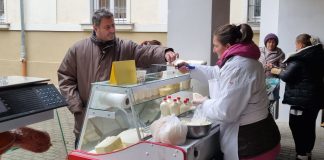 Recomandare pentru cumpărăturile de vineri: piața volantă din curtea Consiliului Județean