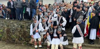 IMAGINEA ZILEI: Udatul Ionilor la Tălmăcel, o sărbătoare unică în România