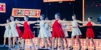 De la învârtite la kalamatianos, cu „Ceata Junilor” și „Achna Forest”